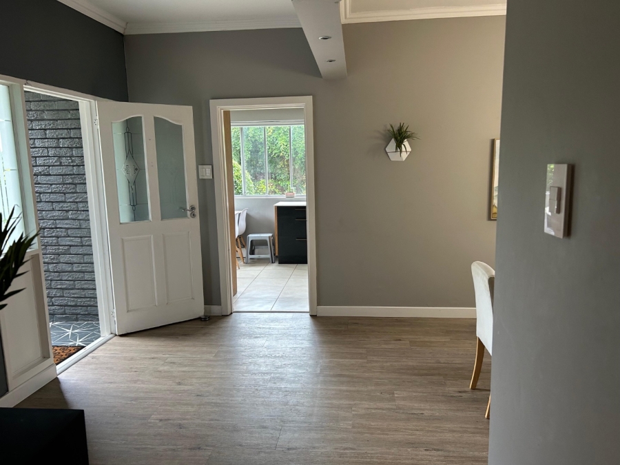 To Let 4 Bedroom Property for Rent in Mill Park Eastern Cape